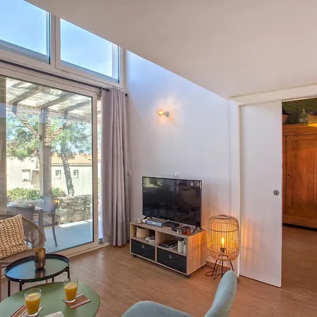 Les Lauriers Roses Apartment