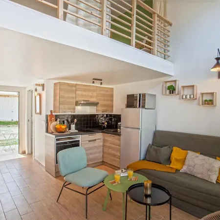 Les Lauriers Roses Apartment *