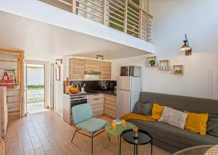 Les Lauriers Roses Apartment *