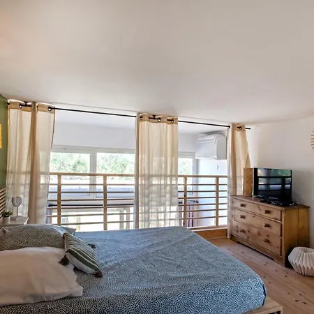 Les Lauriers Roses *